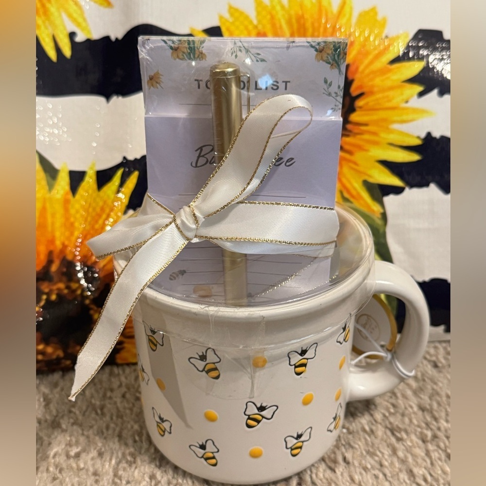 Bee Themed Mug with Notepad and Pen Set
